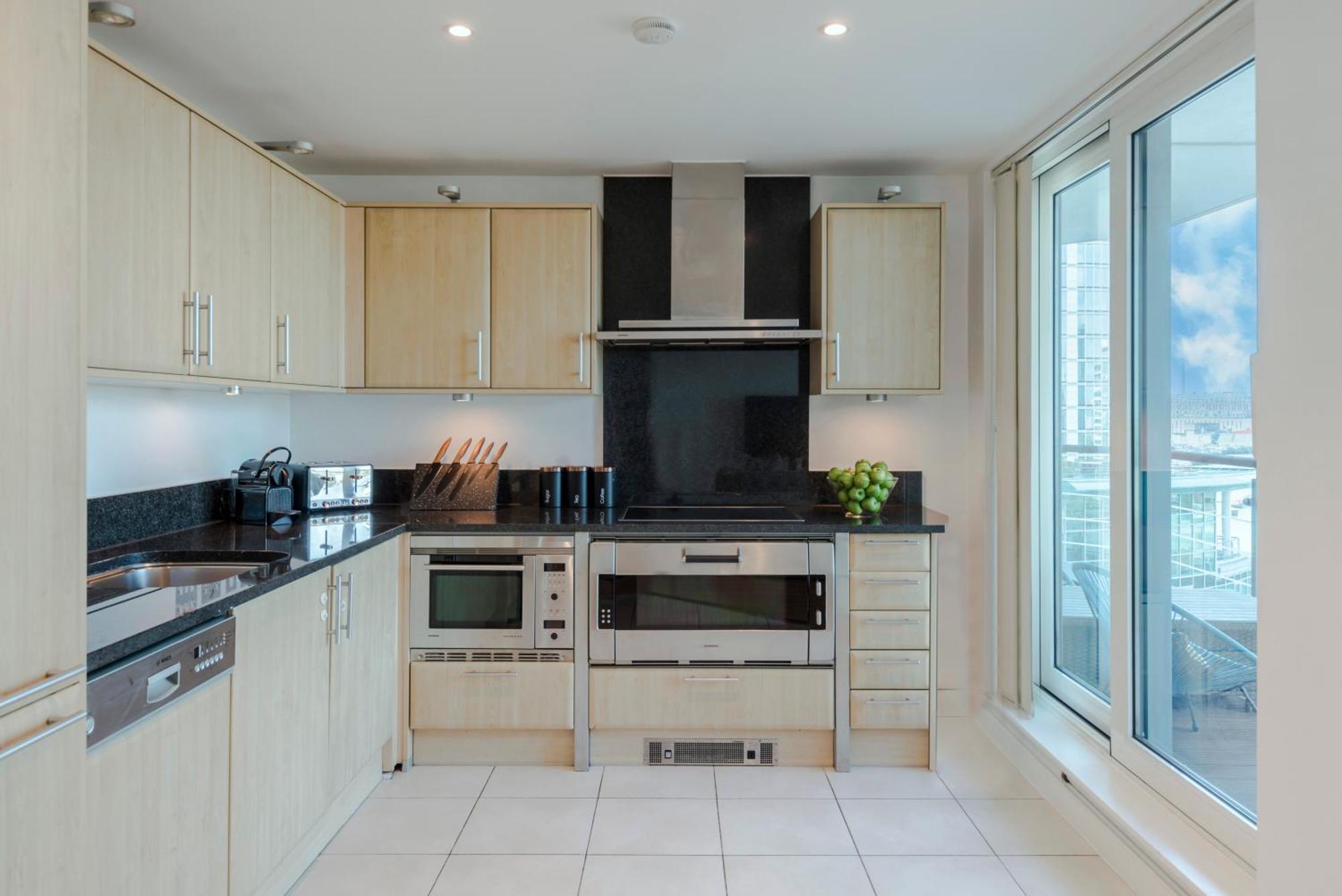 Best Thames View In Town! Large Luxxe Nomad Design Family Home London Exterior photo