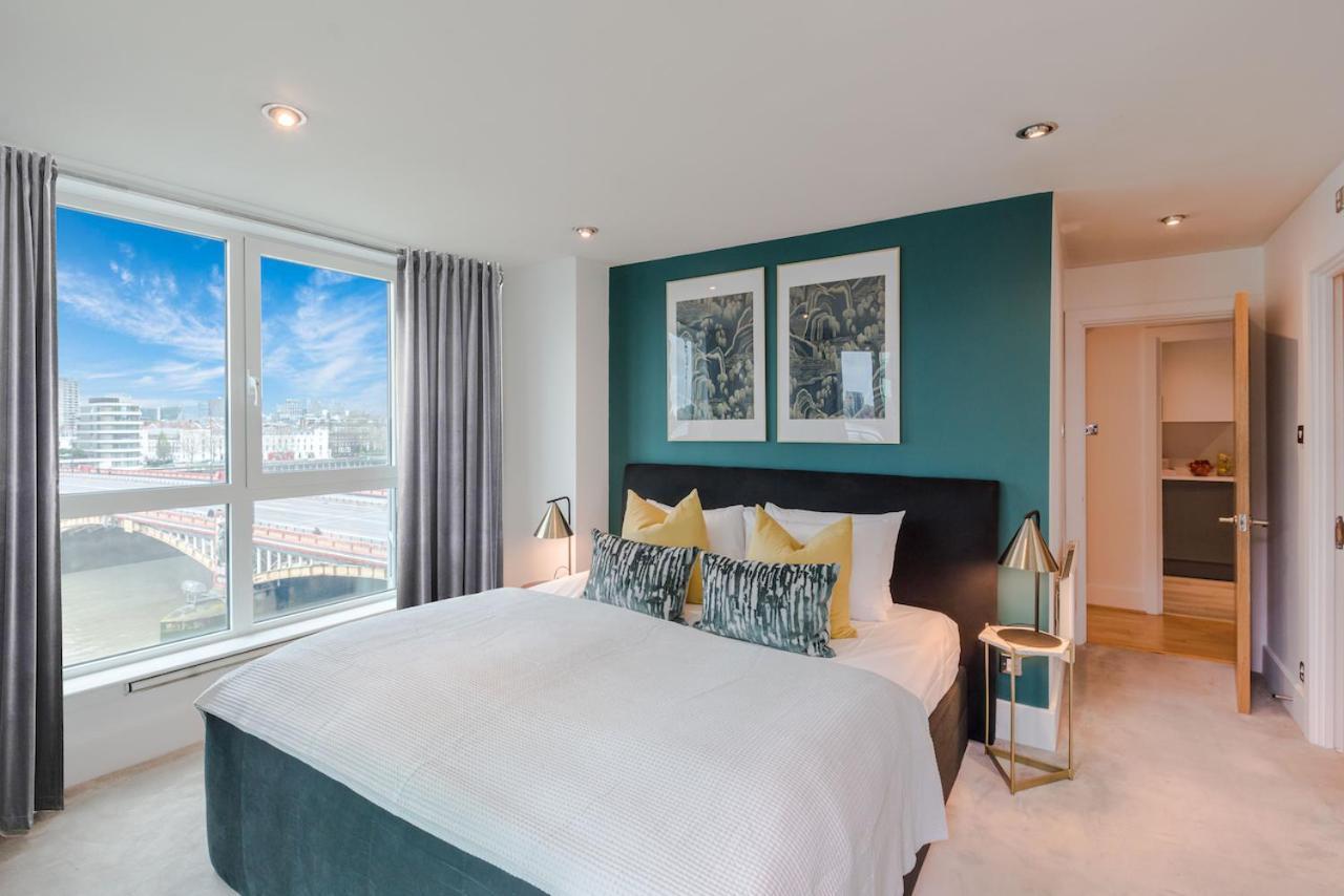 Best Thames View In Town! Large Luxxe Nomad Design Family Home London Exterior photo
