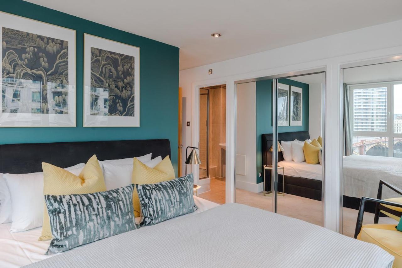 Best Thames View In Town! Large Luxxe Nomad Design Family Home London Exterior photo