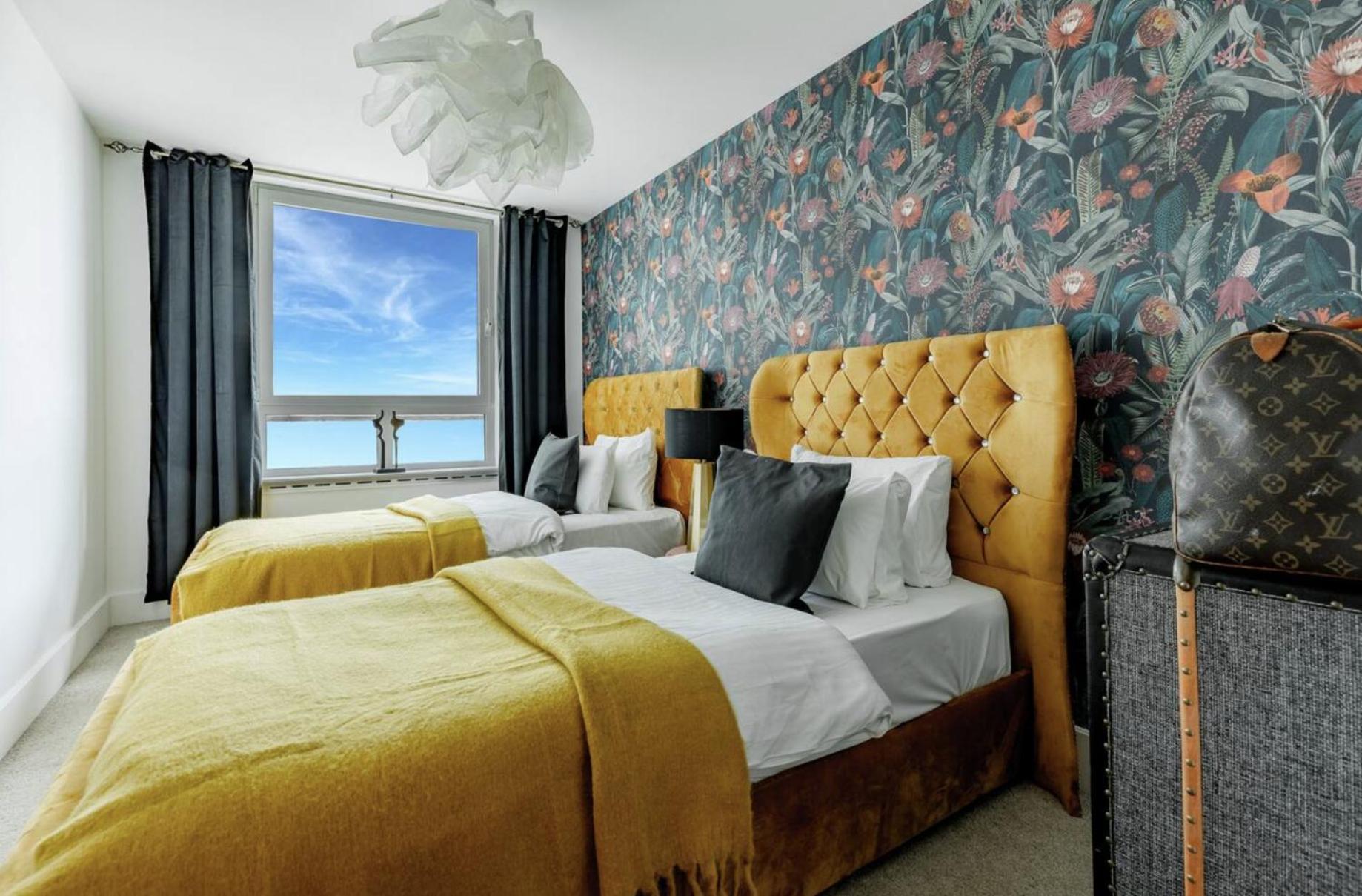 Best Thames View In Town! Large Luxxe Nomad Design Family Home London Exterior photo